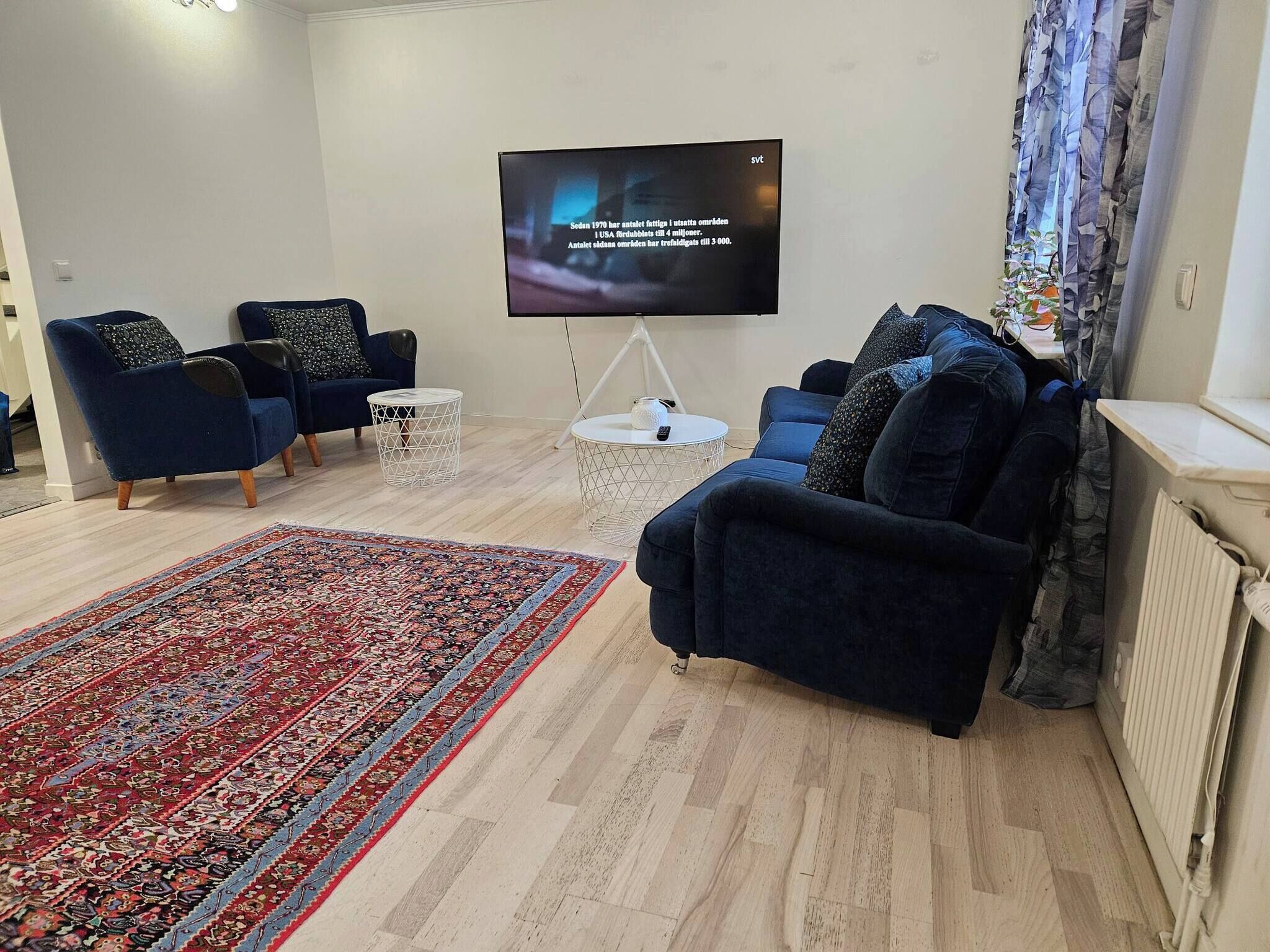 House, 4 Bedrooms, Accessible, Patio | Living area