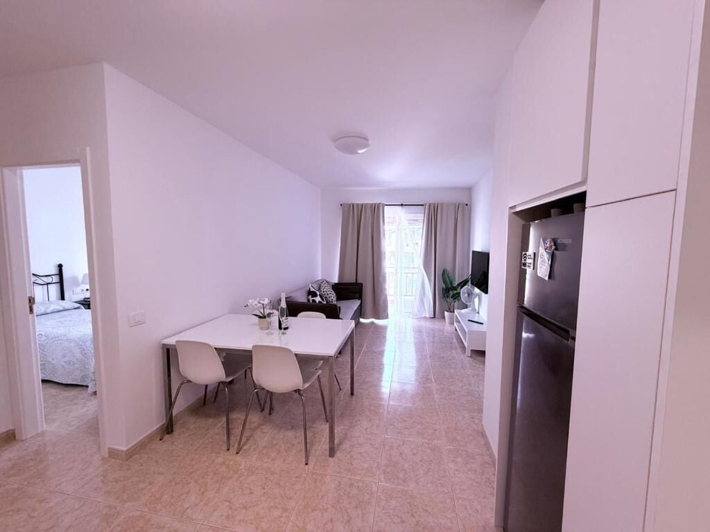 Departamento, balcón, vista al mar