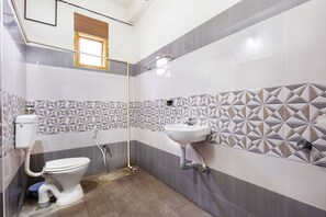 Bathroom - Sapthami Luxury Rooms (Guntur)