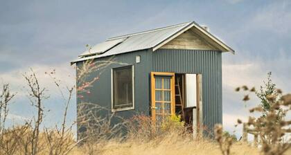 Cosy Tiny House for a Goat Farm Stay near Melbourne
