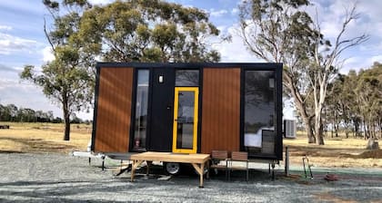 Nature Tiny House Getaway with Private Oasis Views in Girgarre, Australia
