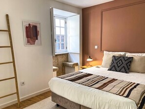 Room - Vrbo Property (Coimbra)