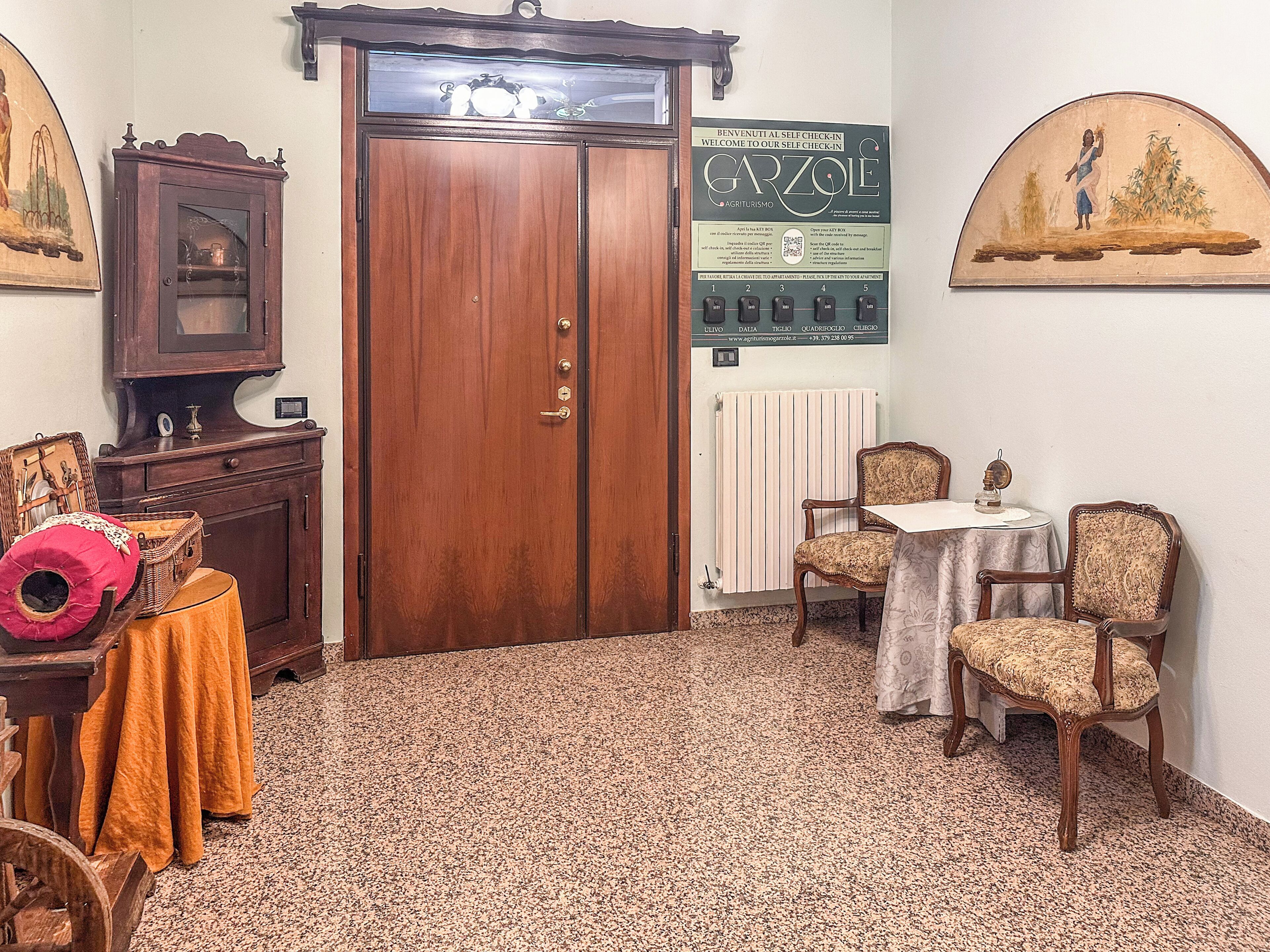 Camera | Hall