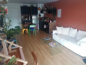 Living area - Vrbo Property (La Courneuve)