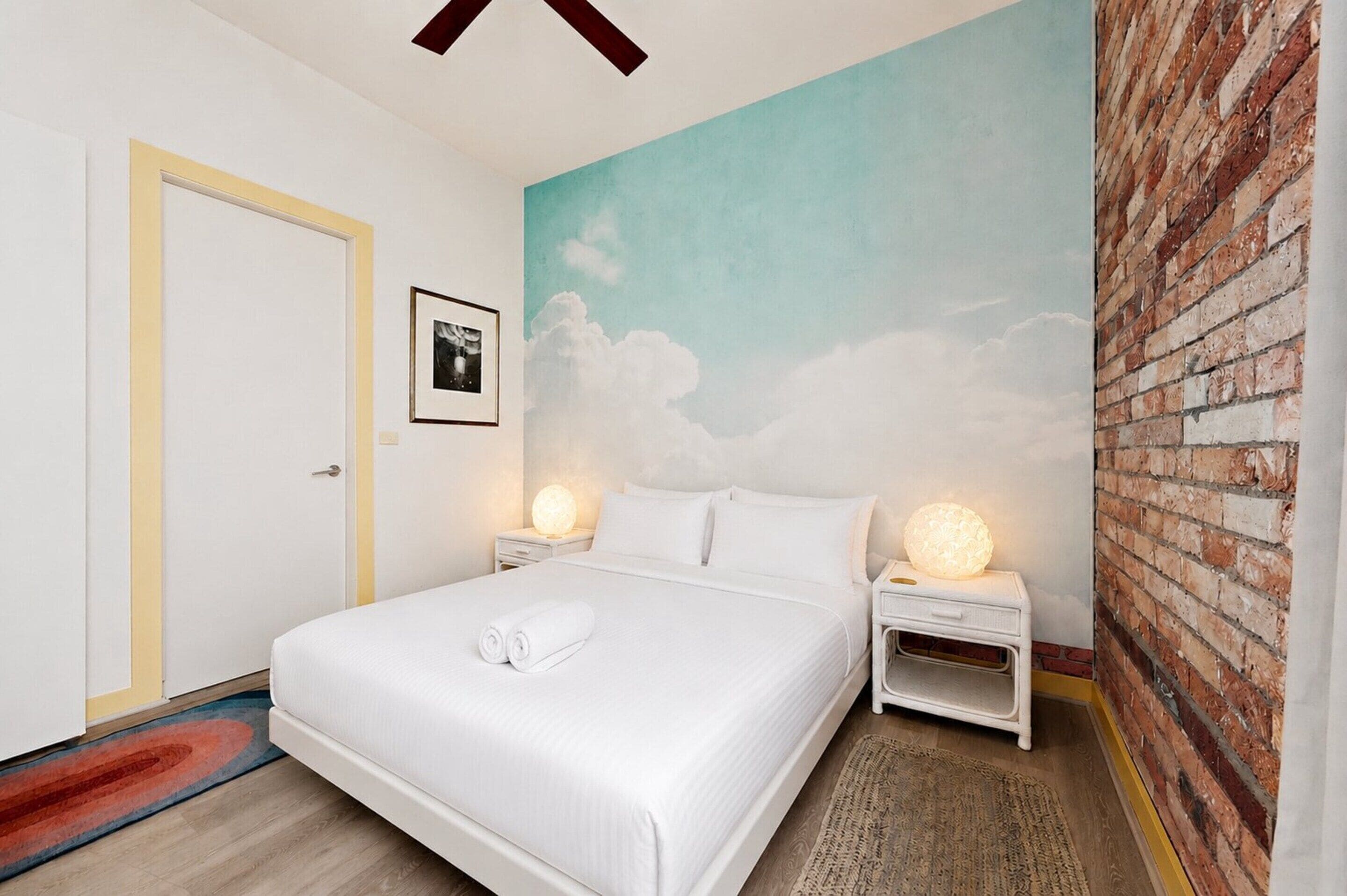 Apartment | 1 bedroom, laptop workspace, bed sheets