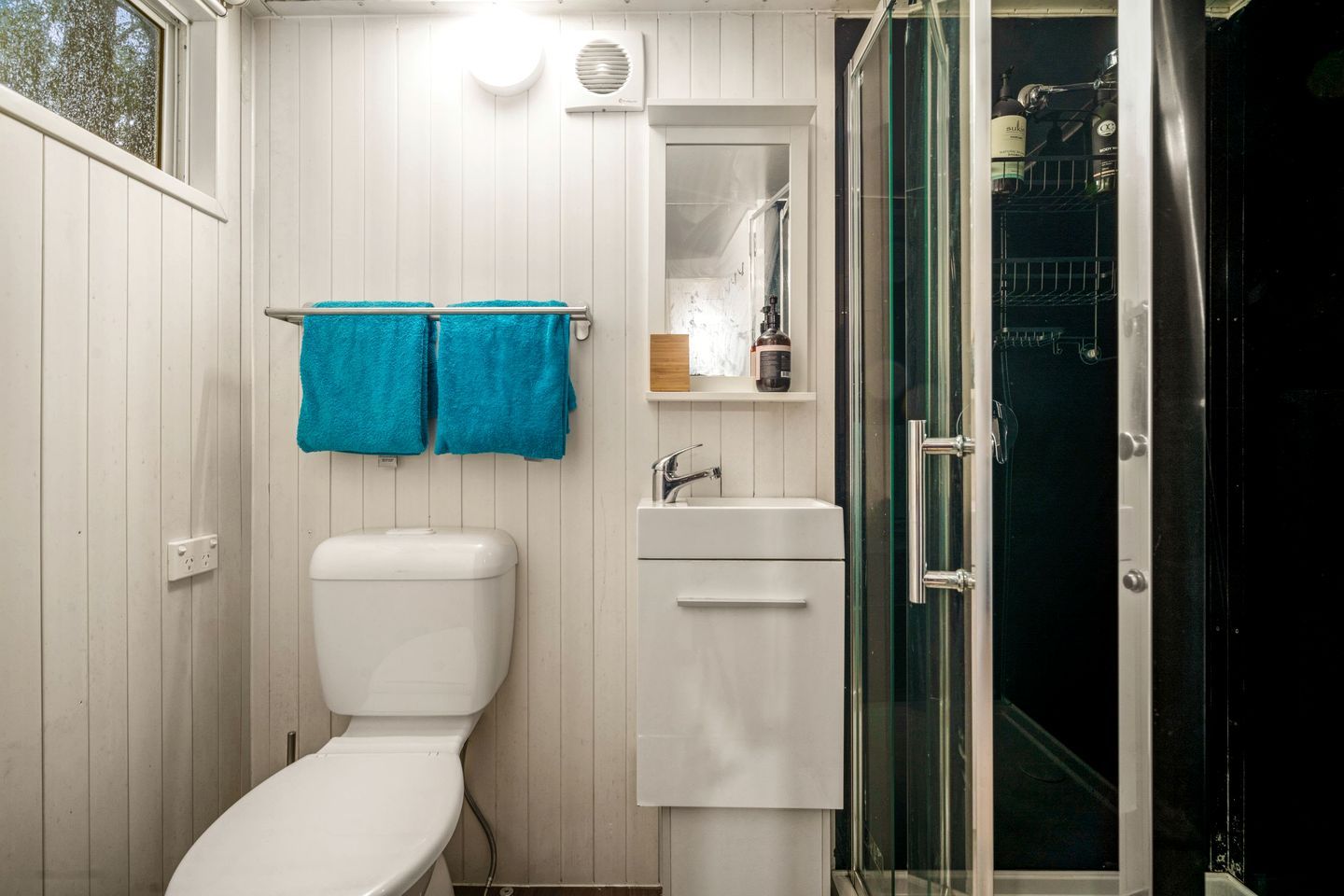 Hair dryer, towels, toilet paper