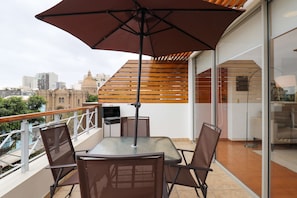 House - w Deluxe 1BR w Terrace in Barranco (Lima)