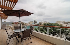 House - w Deluxe 1BR w Terrace in Barranco (Lima)