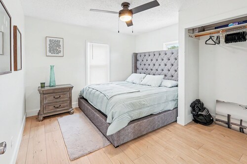 Closest Home Next To Track 4Bed 2Bath Fully Remodeled.