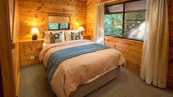 1 bedroom, iron/ironing board, bed sheets