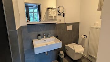 Comfort Double Room | Bathroom | Shower, towels, soap, toilet paper