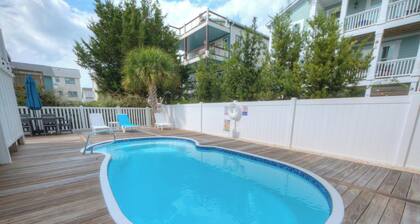 Birdie Dunes | Private Pool | Walk to Beach | Holden Beach