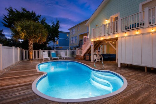 Birdie Dunes: 4BR 2BA, Holden Beach, Walk to Beach, Pool, EV Charger, Sleeps 10