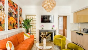 Living area - Spectacular 6 bedroom in the Heart of the Opéra District (Paris)