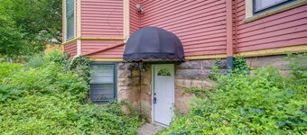 Historic Cleveland Hideaway Near Downtown!