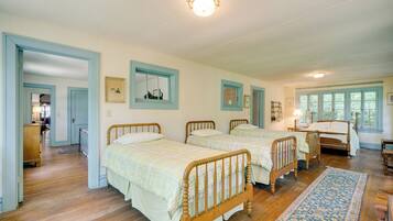 House (5 Bedrooms) | Interior