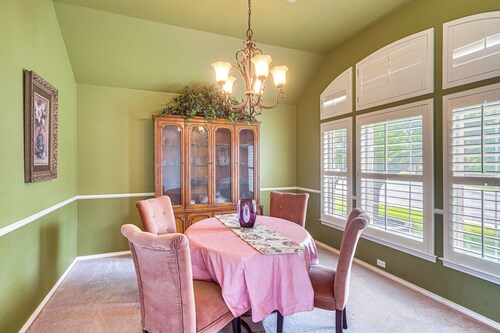 Spacious Backyard & Patio! Family Haven in Odessa