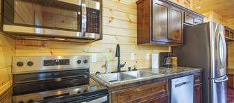 7 Mi to Lucas Oil Speedway! Home w/ Patio & Yard