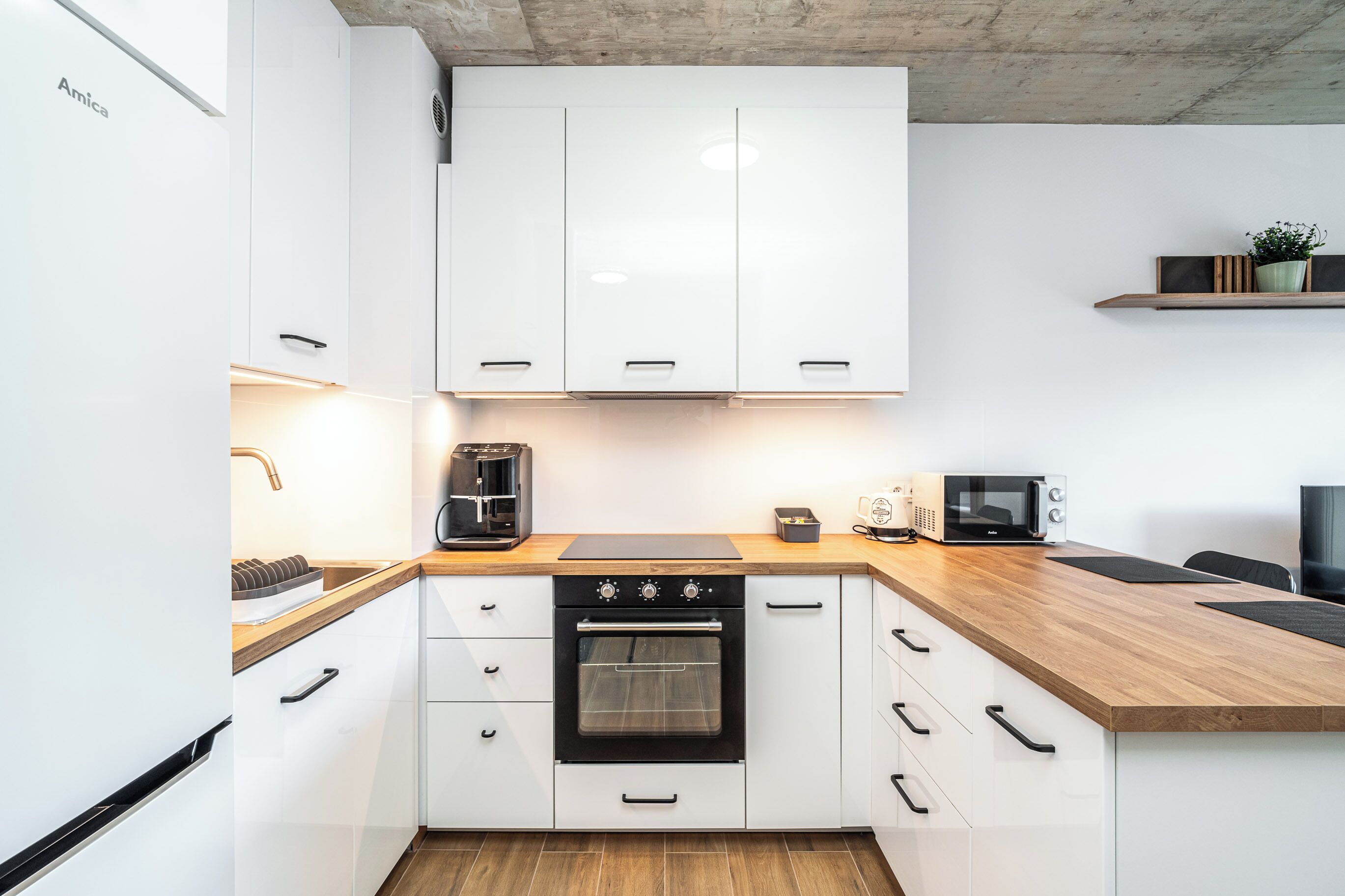 Apartment, Balcony | Private kitchenette