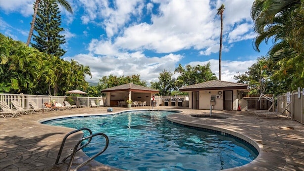 Unclassified image, 1 of 24, button - South Maui Beach Getaway | 2BR Condo Across from Kamaole Beach II (Kihei)