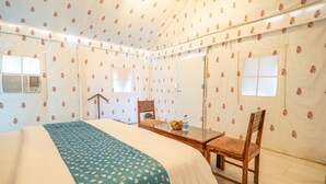 Chambre Luxe, patio, vue sur le désert | Bureau, espace de travail pour ordinateur portable, Wi-Fi gratuit