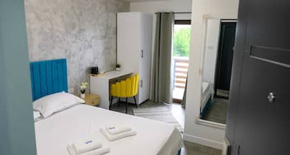 Good Mood Pool & Smart Rooms