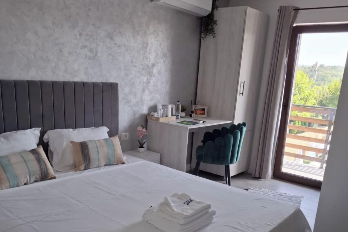 Premium bedding, free WiFi, bed sheets