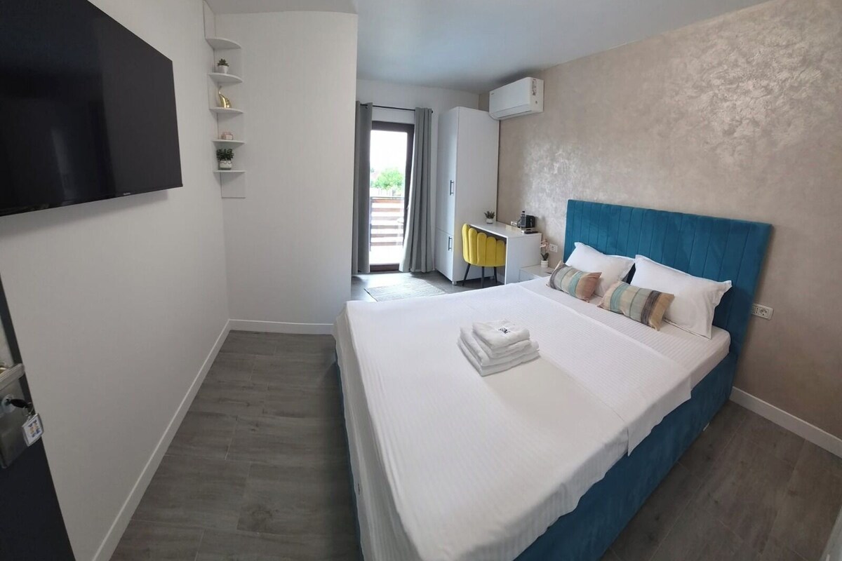 Premium bedding, free WiFi, bed sheets
