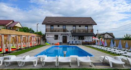 Good Mood Pool & Smart Rooms