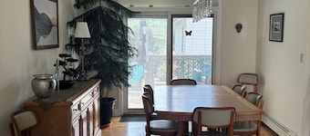Beautiful Light-Filled Home In Charming Historic Cold Spring