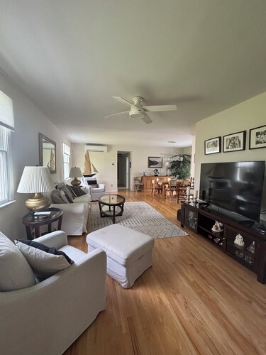  Beautiful Light-Filled Home In Charming Historic Cold Spring