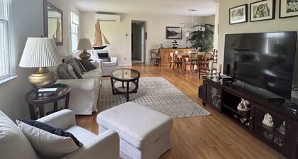Beautiful Light-Filled Home In Charming Historic Cold Spring