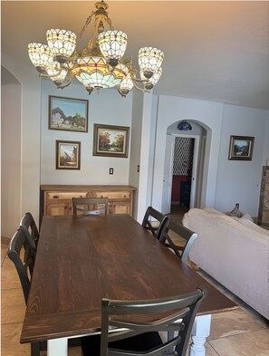 Dining - Large home on the edge of the desert with big pool and amazing Mountain views! (Las Cruces)