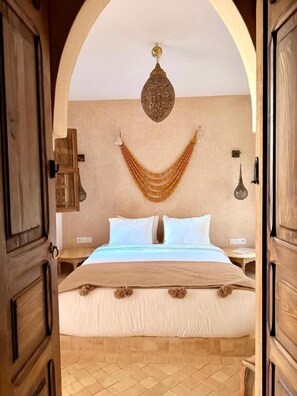 Unclassified image, 2 of 57, button - RIAD TILÉLI (MARRAKECH)