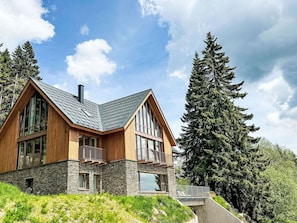 Exterior - Cosy apartment for 5 guests with WIFI, TV and balcony (Jilemnice)