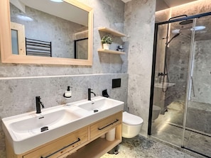 Bathroom - Cosy apartment for 5 guests with WIFI, TV and balcony (Jilemnice)