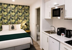 Room - Vrbo Property (Coimbra)