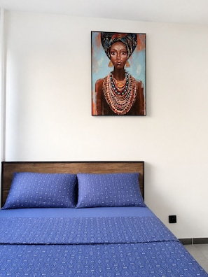 Room - Vrbo Property (Pantin)