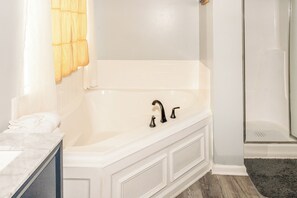 Bathroom - Advance Home (McDonough)