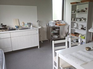 Kühlschrank, Mikrowelle