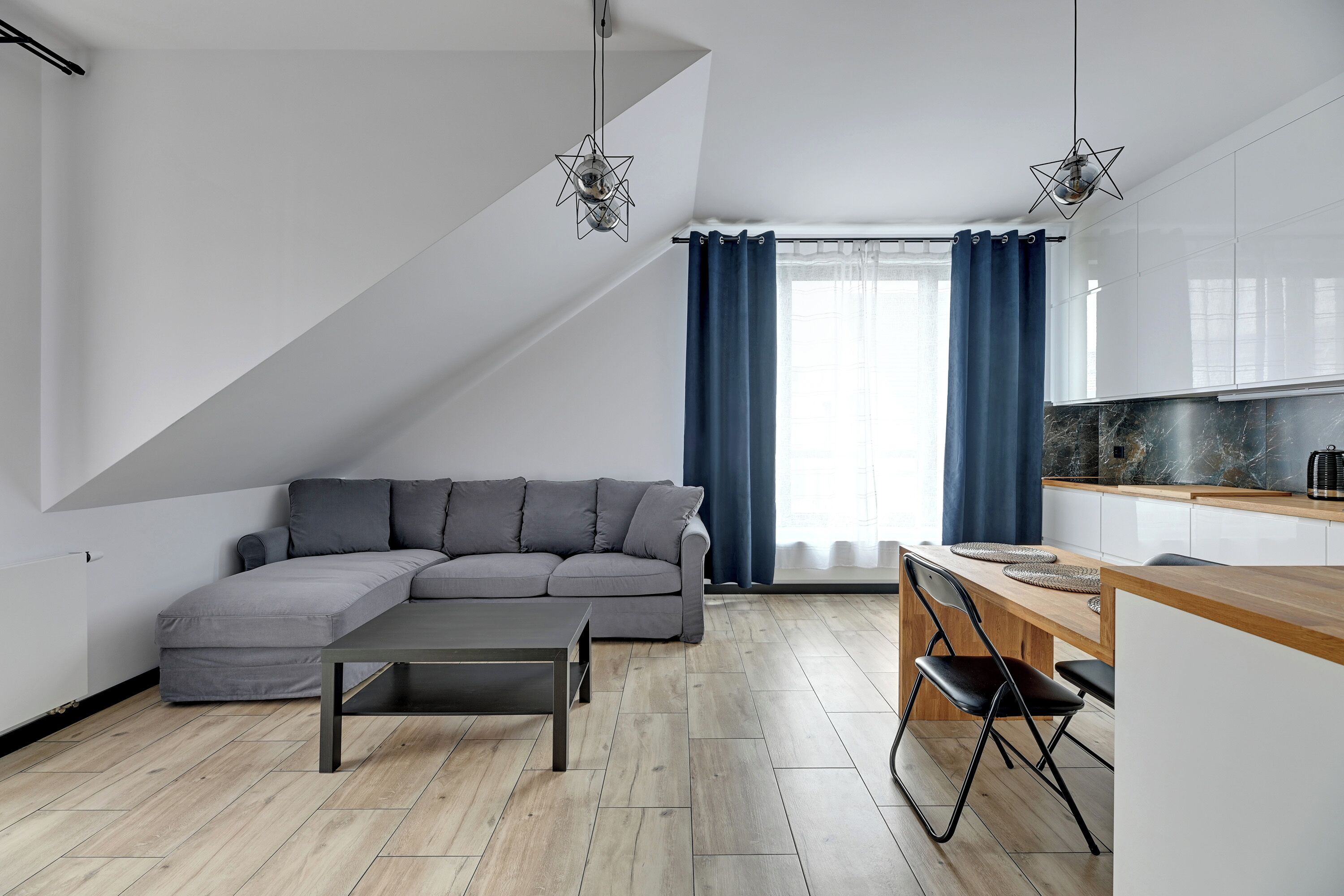 Appartement Deluxe, balcon, vue sur la cour intérieure | Aire de séjour