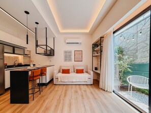 Living area - Mondrian - Ponta Negra by Almare Flats (Natal)
