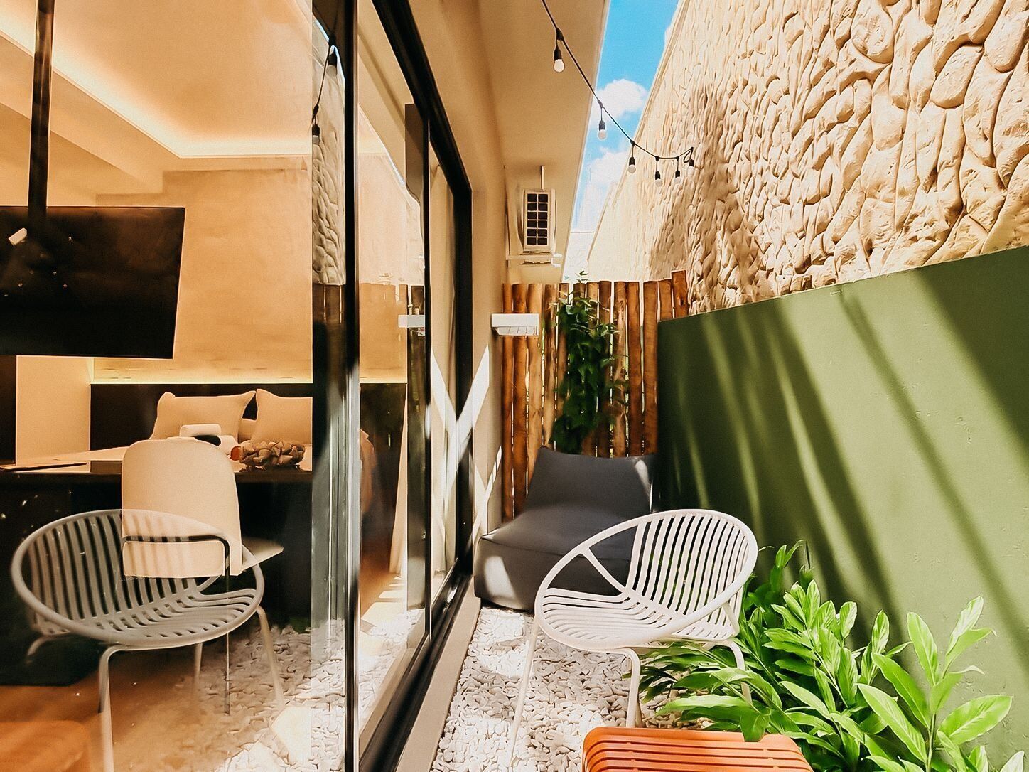 Apartment | Outdoor dining