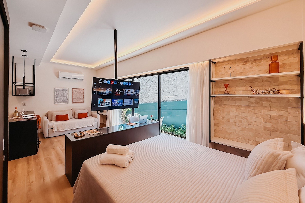 Apartment | In-room safe, desk, laptop workspace, free WiFi