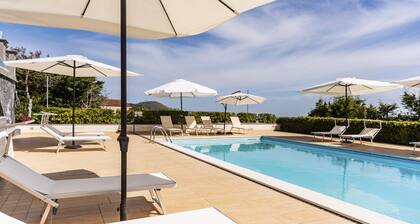 Villa Etna Pool & Seaview by Wonderful Italy