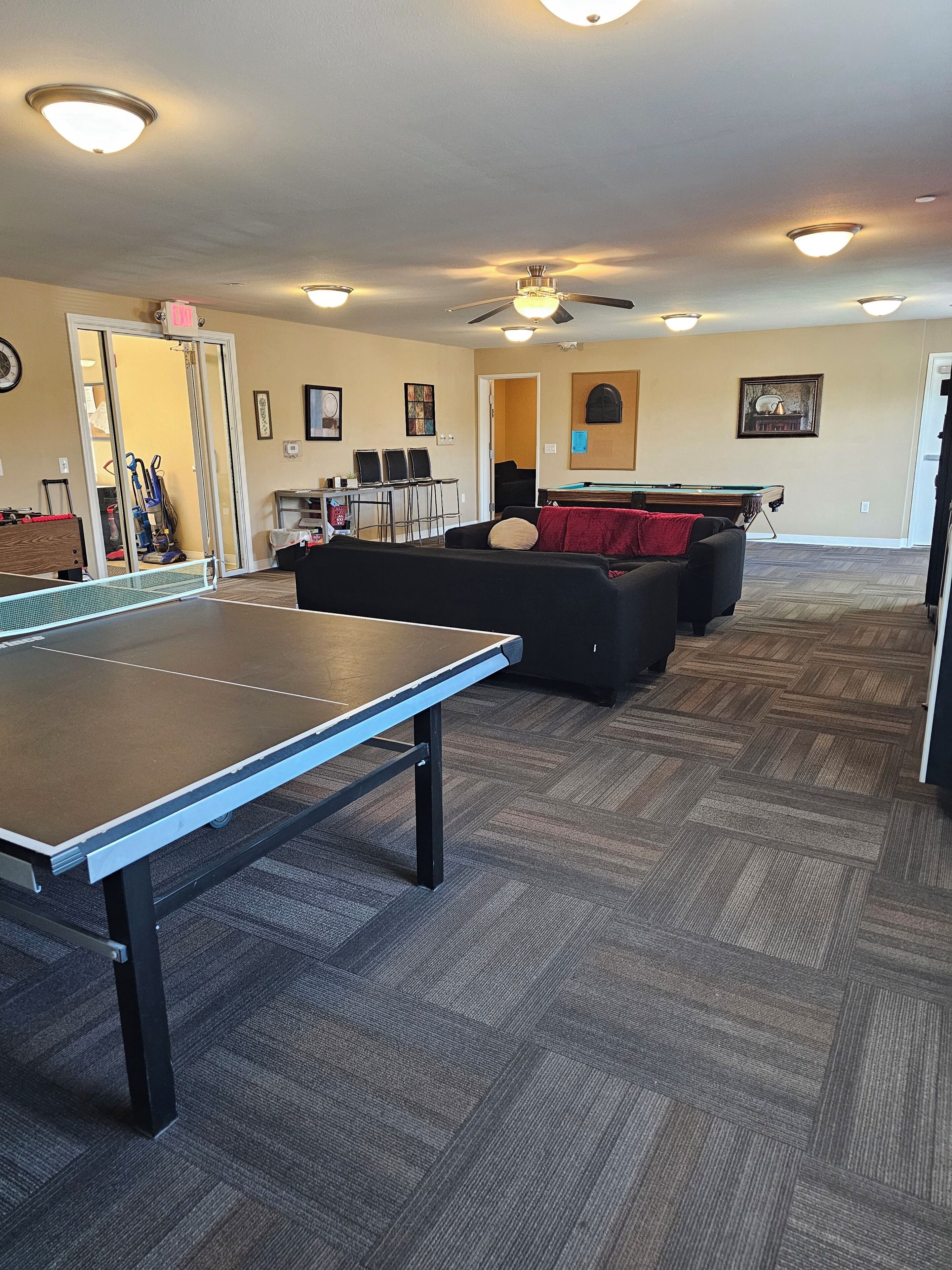 Spacious 4-bedroom Apartment In Charming Marshfield With Ac And Gym - Marshfield, WI