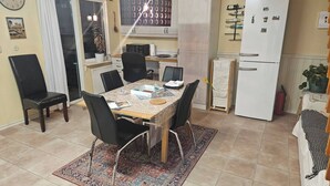 Luokittelematon kuva, 5 kautta 57, painike