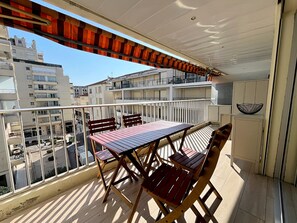 Unclassified image, 2 of 15, button - Viva Riviera Sunny Apartment with Balcony (Cannes)