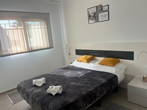 Room - Comfortable apartment, sea view - 6 guests (San Juan de los Terreros)