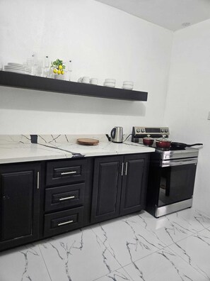 Private kitchen - Coastal Villa ,Stunning Sea Views in Portland (Saint Margarets Bay)